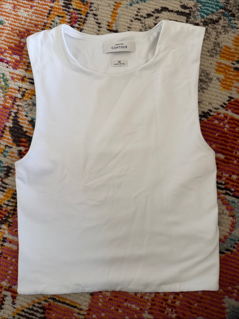 Aritzia Babaton Contour Women's White Sleeveless Tank Top